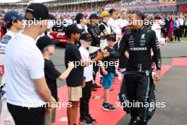 Lewis Hamilton (GBR) Mercedes AMG F1 on the grid. 09.07.2023. Formula 1 World Championship, Rd 11, British Grand Prix, Silverstone, England, Race Day.