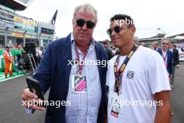 (L to R): Jeremy Clarkson (GBR) with Thiago Silva (BRA) Football Player on the grid. 09.07.2023. Formula 1 World Championship, Rd 11, British Grand Prix, Silverstone, England, Race Day.