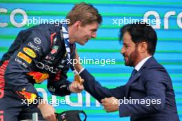 Race winner Max Verstappen (NLD) Red Bull Racing on the podium with Mohammed Bin Sulayem (UAE) FIA President. 09.07.2023. Formula 1 World Championship, Rd 11, British Grand Prix, Silverstone, England, Race Day.