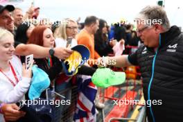 Otmar Szafnauer (USA) Alpine F1 Team, Team Principal with fans. 09.07.2023. Formula 1 World Championship, Rd 11, British Grand Prix, Silverstone, England, Race Day.