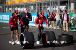 (L to R): Carlos Sainz Jr (ESP) Ferrari with David Croft (GBR) Sky Sports Commentator and Charles Leclerc (MON) Ferrari. 06.07.2023. Formula 1 World Championship, Rd 11, British Grand Prix, Silverstone, England, Preparation Day.