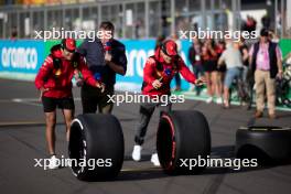 (L to R): Carlos Sainz Jr (ESP) Ferrari with David Croft (GBR) Sky Sports Commentator and Charles Leclerc (MON) Ferrari. 06.07.2023. Formula 1 World Championship, Rd 11, British Grand Prix, Silverstone, England, Preparation Day.