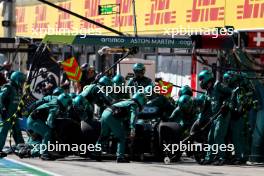 Fernando Alonso (ESP) Aston Martin F1 Team AMR23 makes a pit stop. 23.07.2023. Formula 1 World Championship, Rd 12, Hungarian Grand Prix, Budapest, Hungary, Race Day.