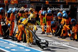 McLaren makes a pit stop. 23.07.2023. Formula 1 World Championship, Rd 12, Hungarian Grand Prix, Budapest, Hungary, Race Day.