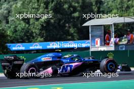 Pierre Gasly (FRA) Alpine F1 Team A523 with damage at the start of the race. 23.07.2023. Formula 1 World Championship, Rd 12, Hungarian Grand Prix, Budapest, Hungary, Race Day.