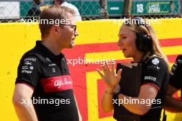 (L to R): Andreas Seidl (GER) Sauber Group Chief Executive Officer on the grid with Ruth Buscombe (GBR) Alfa Romeo F1 Team Head of Race Strategy. 03.09.2023. Formula 1 World Championship, Rd 15, Italian Grand Prix, Monza, Italy, Race Day.