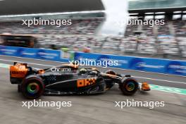 Lando Norris (GBR) McLaren MCL60 leaves the pits. 22.09.2023. Formula 1 World Championship, Rd 17, Japanese Grand Prix, Suzuka, Japan, Practice Day.