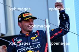 Race winner Christian Horner (GBR) Red Bull Racing Team Principal celebrates on the podium. 24.09.2023. Formula 1 World Championship, Rd 17, Japanese Grand Prix, Suzuka, Japan, Race Day.