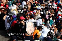 Circuit atmosphere - Daniel Ricciardo (AUS) AlphaTauri fan in the grandstand. 23.09.2023. Formula 1 World Championship, Rd 17, Japanese Grand Prix, Suzuka, Japan, Qualifying Day.