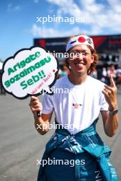 Circuit atmosphere - Sebastian Vettel (GER) fan. 24.09.2023. Formula 1 World Championship, Rd 17, Japanese Grand Prix, Suzuka, Japan, Race Day.