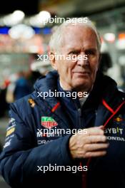 Dr Helmut Marko (AUT) Red Bull Motorsport Consultant on the grid. 18.11.2023. Formula 1 World Championship, Rd 22, Las Vegas Grand Prix, Las Vegas, Nevada, USA, Race Day.