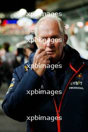 Dr Helmut Marko (AUT) Red Bull Motorsport Consultant on the grid. 18.11.2023. Formula 1 World Championship, Rd 22, Las Vegas Grand Prix, Las Vegas, Nevada, USA, Race Day.