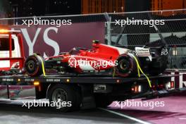 The Ferrari SF-23 of Carlos Sainz Jr (ESP) Ferrari is recovered back to the pits on the back of a truck. 16.11.2023. Formula 1 World Championship, Rd 22, Las Vegas Grand Prix, Las Vegas, Nevada, USA, Practice Day.