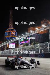 Daniel Ricciardo (AUS) AlphaTauri AT04. 16.11.2023. Formula 1 World Championship, Rd 22, Las Vegas Grand Prix, Las Vegas, Nevada, USA, Practice Day.