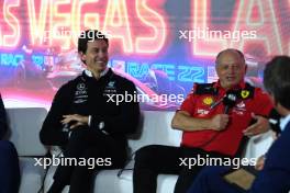 (L to R): Toto Wolff (GER) Mercedes AMG F1 Shareholder and Executive Director and Frederic Vasseur (FRA) Ferrari Team Principal in the FIA Press Conference. 16.11.2023. Formula 1 World Championship, Rd 22, Las Vegas Grand Prix, Las Vegas, Nevada, USA, Practice Day.