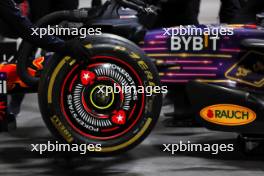 Red Bull Racing RB19 wheel. 16.11.2023. Formula 1 World Championship, Rd 22, Las Vegas Grand Prix, Las Vegas, Nevada, USA, Practice Day.