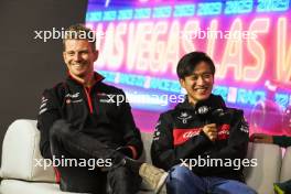 (L to R): Nico Hulkenberg (GER) Haas F1 Team and Zhou Guanyu (CHN) Alfa Romeo F1 Team in the FIA Press Conference. 15.11.2023. Formula 1 World Championship, Rd 22, Las Vegas Grand Prix, Las Vegas, Nevada, USA, Preparation Day.