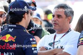 Juan Pablo Montoya (COL) with Sergio Perez (MEX) Red Bull Racing. 26.05.2023. Formula 1 World Championship, Rd 7, Monaco Grand Prix, Monte Carlo, Monaco, Practice Day.