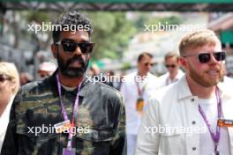 (L to R): Romesh Ranganathan (GBR) Comedian and Rob Beckett (GBR) Comedian on the grid. 28.05.2023. Formula 1 World Championship, Rd 7, Monaco Grand Prix, Monte Carlo, Monaco, Race Day.