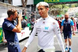 Alexander Albon (THA) Williams Racing on the grid. 28.05.2023. Formula 1 World Championship, Rd 7, Monaco Grand Prix, Monte Carlo, Monaco, Race Day.