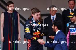 Race winner Max Verstappen (NLD) Red Bull Racing celebrates on the podium with Mohammed Bin Sulayem (UAE) FIA President. 28.05.2023. Formula 1 World Championship, Rd 7, Monaco Grand Prix, Monte Carlo, Monaco, Race Day.
