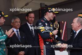 Race winner Max Verstappen (NLD) Red Bull Racing celebrates on the podium with HSH Prince Albert of Monaco (MON). 28.05.2023. Formula 1 World Championship, Rd 7, Monaco Grand Prix, Monte Carlo, Monaco, Race Day.