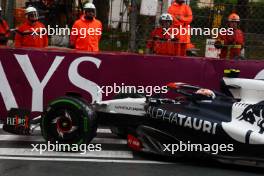 Yuki Tsunoda (JPN) AlphaTauri AT04 runs wide. 28.05.2023. Formula 1 World Championship, Rd 7, Monaco Grand Prix, Monte Carlo, Monaco, Race Day.