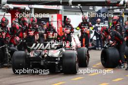 Nico Hulkenberg (GER) Haas VF-23 makes a pit stop. 28.05.2023. Formula 1 World Championship, Rd 7, Monaco Grand Prix, Monte Carlo, Monaco, Race Day.