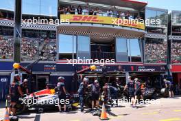 Max Verstappen (NLD) Red Bull Racing RB19 and Sergio Perez (MEX) Red Bull Racing RB19 in the pits. 27.05.2023. Formula 1 World Championship, Rd 7, Monaco Grand Prix, Monte Carlo, Monaco, Qualifying Day.