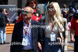 Gerard Cohen (SUI) Banker (Left) with Victoria Haugen. 27.05.2023. Formula 1 World Championship, Rd 7, Monaco Grand Prix, Monte Carlo, Monaco, Qualifying Day.