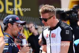 (L to R): Sergio Perez (MEX) Red Bull Racing and Nico Hulkenberg (GER) Haas F1 Team on the drivers' parade. 28.05.2023. Formula 1 World Championship, Rd 7, Monaco Grand Prix, Monte Carlo, Monaco, Race Day.