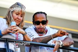(L to R): Jayne Poole (GBR) Red Bull Racing Special Advisor with Lewis Hamilton (GBR) Mercedes AMG F1. 25.05.2023. Formula 1 World Championship, Rd 7, Monaco Grand Prix, Monte Carlo, Monaco, Preparation Day.