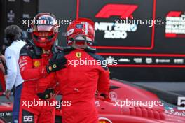 (L to R): Carlos Sainz Jr (ESP) Ferrari and pole sitter Charles Leclerc (MON) Ferrari SF-23 in qualifying parc ferme. 28.10.2023. Formula 1 World Championship, Rd 20, Mexican Grand Prix, Mexico City, Mexico, Qualifying Day.