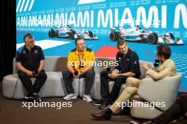 (L to R): Otmar Szafnauer (USA) Alpine F1 Team, Team Principal; Zak Brown (USA) McLaren Executive Director; and Guenther Steiner (ITA) Haas F1 Team Prinicipal, in the FIA Press Conference. 05.05.2023. Formula 1 World Championship, Rd 5, Miami Grand Prix, Miami, Florida, USA, Practice Day.