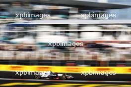 Yuki Tsunoda (JPN) AlphaTauri AT04. 05.05.2023. Formula 1 World Championship, Rd 5, Miami Grand Prix, Miami, Florida, USA, Practice Day.