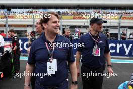 Jim Farley Jr (USA) Ford CEO on the grid. 07.05.2023. Formula 1 World Championship, Rd 5, Miami Grand Prix, Miami, Florida, USA, Race Day.