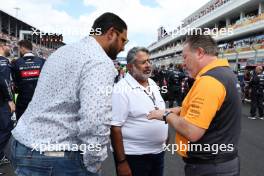 Zak Brown (USA) McLaren Executive Director (Right). 07.05.2023. Formula 1 World Championship, Rd 5, Miami Grand Prix, Miami, Florida, USA, Race Day.