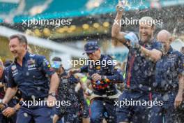 Max Verstappen (NLD) Red Bull Racing celebrates a 1-2 finish with the team. 07.05.2023. Formula 1 World Championship, Rd 5, Miami Grand Prix, Miami, Florida, USA, Race Day.