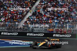 Lando Norris (GBR) McLaren MCL60. 07.05.2023. Formula 1 World Championship, Rd 5, Miami Grand Prix, Miami, Florida, USA, Race Day.