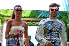 (L to R): Kika Cerqueira Gomes (POR) with her boyfriend Pierre Gasly (FRA) Alpine F1 Team 06.05.2023. Formula 1 World Championship, Rd 5, Miami Grand Prix, Miami, Florida, USA, Qualifying Day.