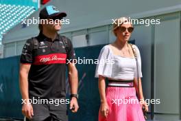 (L to R): Valtteri Bottas (FIN) Alfa Romeo F1 Team with his girlfriend Tiffany Cromwell (AUS) Professional Cyclist. 06.05.2023. Formula 1 World Championship, Rd 5, Miami Grand Prix, Miami, Florida, USA, Qualifying Day.