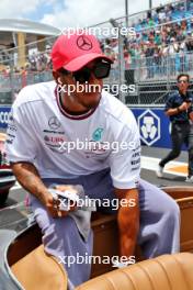 Lewis Hamilton (GBR) Mercedes AMG F1 on the drivers' parade. 07.05.2023. Formula 1 World Championship, Rd 5, Miami Grand Prix, Miami, Florida, USA, Race Day.