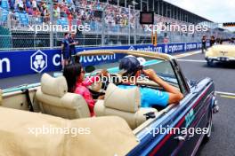 Alexander Albon (THA) Williams Racing on the drivers' parade. 07.05.2023. Formula 1 World Championship, Rd 5, Miami Grand Prix, Miami, Florida, USA, Race Day.