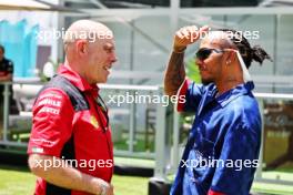 (L to R): Jock Clear (GBR) Ferrari Senior Performance Engineer with Lewis Hamilton (GBR) Mercedes AMG F1. 04.05.2023. Formula 1 World Championship, Rd 5, Miami Grand Prix, Miami, Florida, USA, Preparation Day.