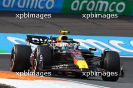 Sergio Perez (MEX) Red Bull Racing RB19. 25.08.2023. Formula 1 World Championship, Rd 14, Dutch Grand Prix, Zandvoort, Netherlands, Practice Day.