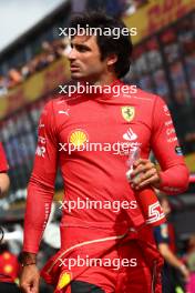 Carlos Sainz Jr (ESP) Ferrari on the grid. 27.08.2023. Formula 1 World Championship, Rd 14, Dutch Grand Prix, Zandvoort, Netherlands, Race Day.