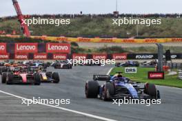 Alexander Albon (THA) Williams Racing FW45 at the start of the race. 27.08.2023. Formula 1 World Championship, Rd 14, Dutch Grand Prix, Zandvoort, Netherlands, Race Day.