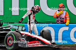 Kevin Magnussen (DEN) Haas VF-23 crashed in the third practice session. 26.08.2023. Formula 1 World Championship, Rd 14, Dutch Grand Prix, Zandvoort, Netherlands, Qualifying Day.