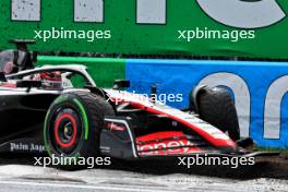 Kevin Magnussen (DEN) Haas VF-23 crashed in the third practice session. 26.08.2023. Formula 1 World Championship, Rd 14, Dutch Grand Prix, Zandvoort, Netherlands, Qualifying Day.