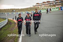 Zhou Guanyu (CHN) Alfa Romeo F1 Team walks the circuit with the team. 24.08.2023. Formula 1 World Championship, Rd 14, Dutch Grand Prix, Zandvoort, Netherlands, Preparation Day.